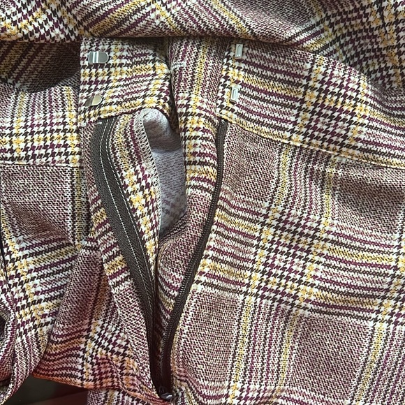 Vince Camuto Plaid Pleated Wide-Leg Pants (Plus Size) - Picture 15 of 15